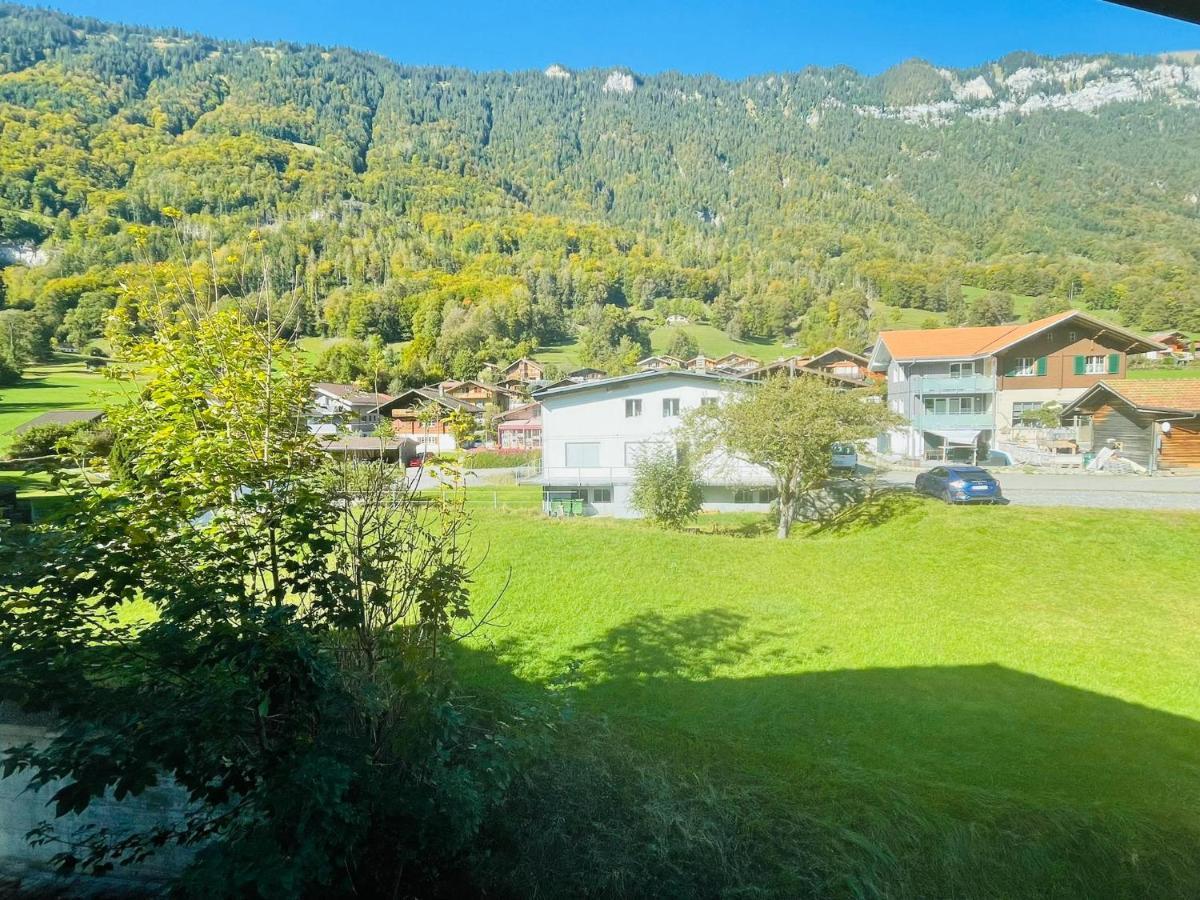 Swiss Chalet Holidays Ринггенберг Экстерьер фото